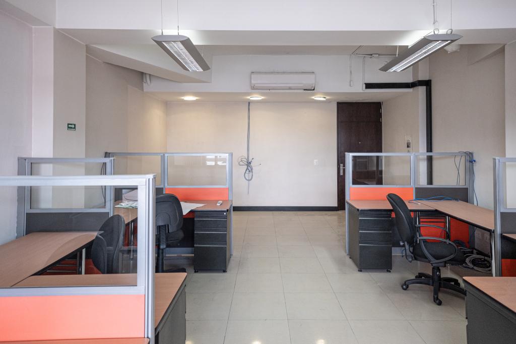 Oficina En Arriendo/Venta - Lago Gaitán, Bogotá