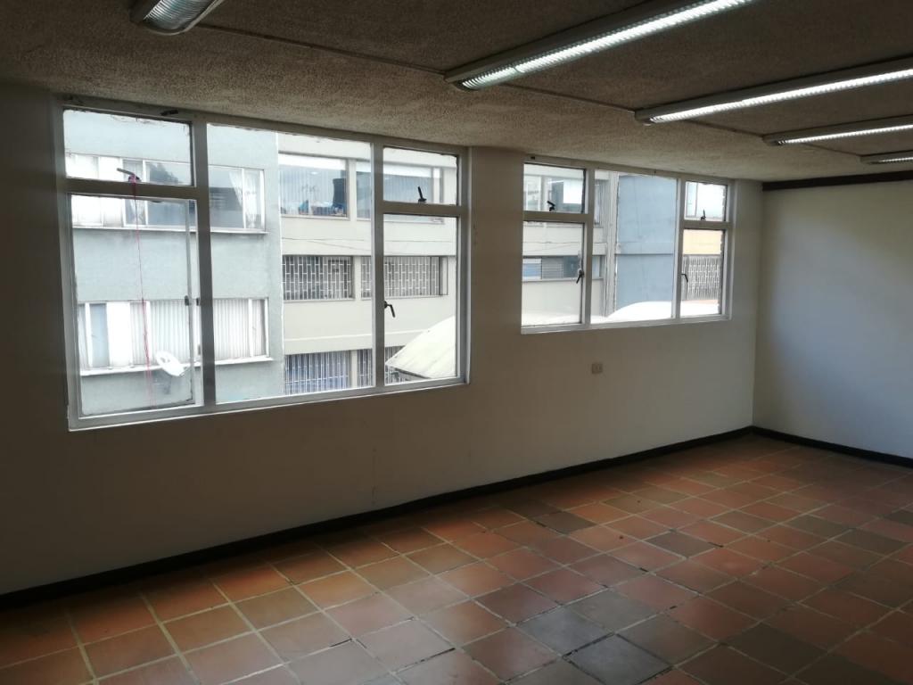 Edificio En Arriendo - El Lago, Bogotá