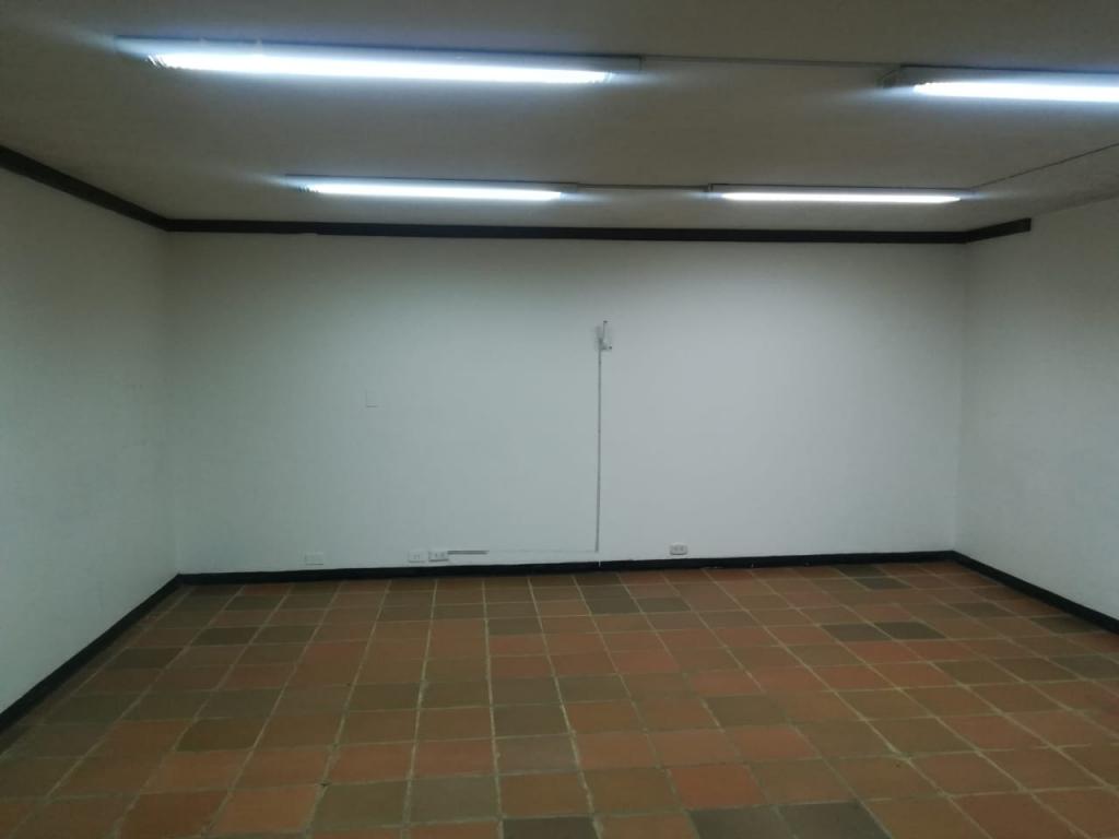 Edificio En Arriendo - El Lago, Bogotá