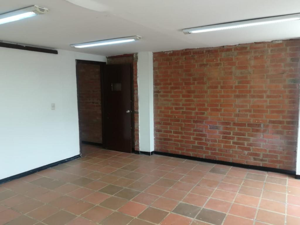 Edificio En Arriendo - El Lago, Bogotá