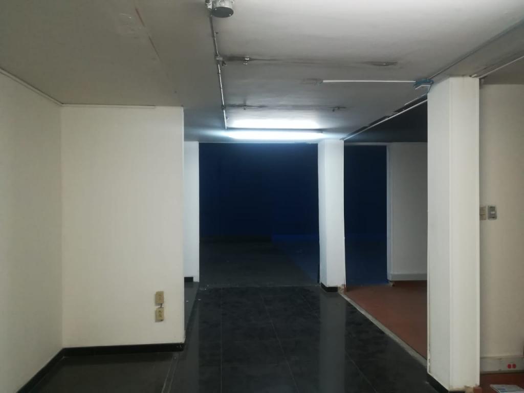 Edificio En Arriendo - El Lago, Bogotá