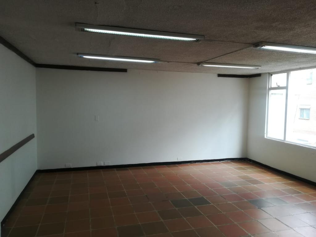 Edificio En Arriendo - El Lago, Bogotá