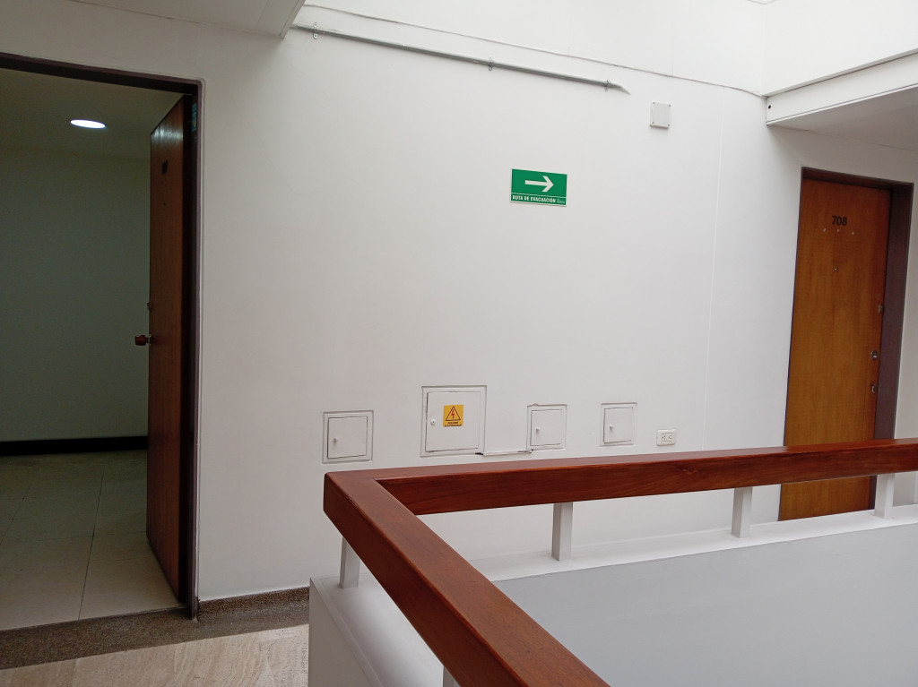 Oficina En Arriendo - Lago Gaitán, Bogotá