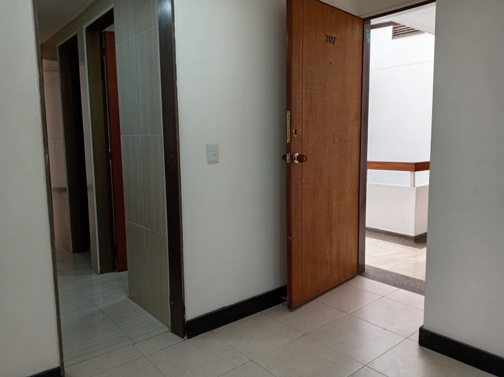 Oficina En Arriendo - Lago Gaitán, Bogotá