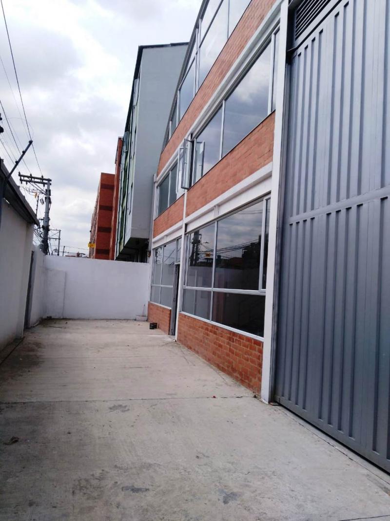 Bodega En Arriendo - Toberin, Bogotá