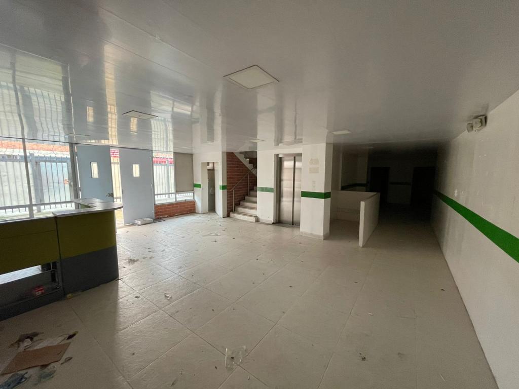 Edificio En Arriendo - El Toberín, Bogotá