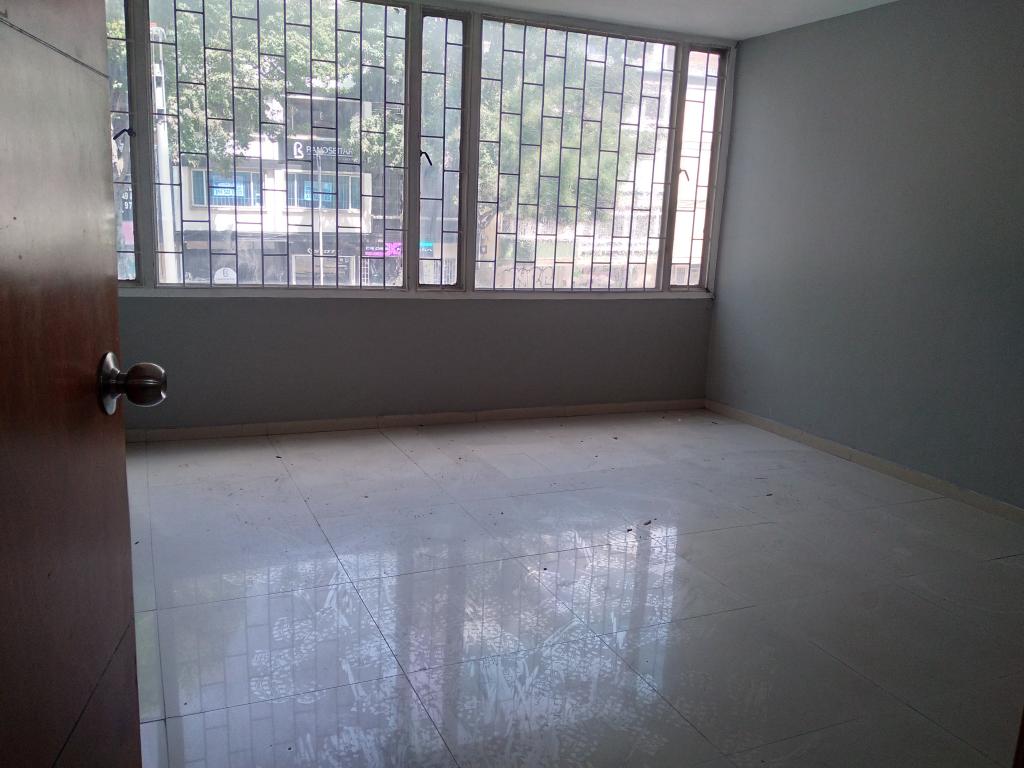 Oficina En Arriendo - Lago Gaitán, Bogotá