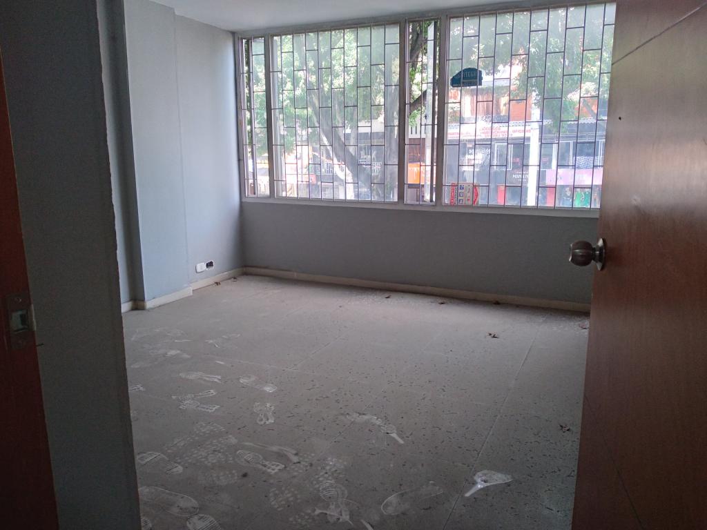 Oficina En Arriendo - Lago Gaitán, Bogotá