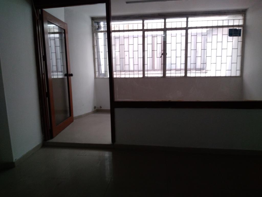 Oficina En Arriendo - Lago Gaitán, Bogotá