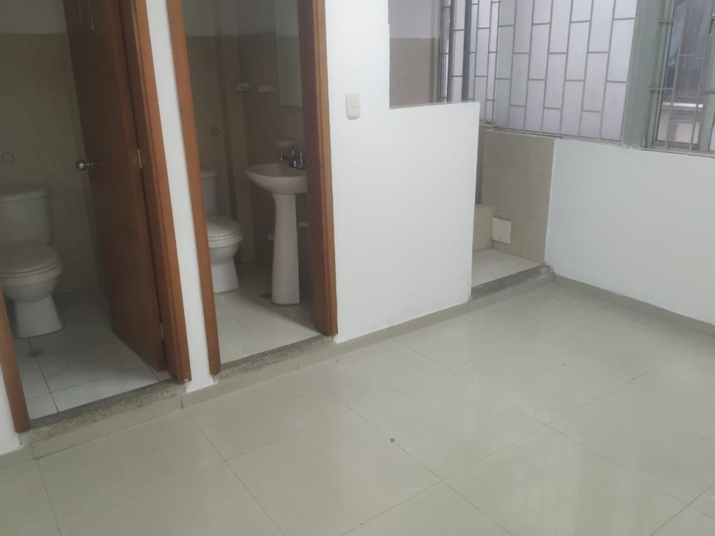 Oficina En Arriendo - Lago Gaitán, Bogotá