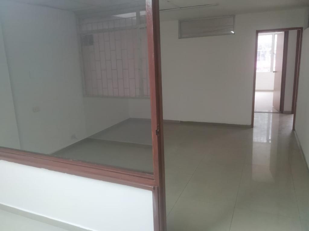 Oficina En Arriendo - Lago Gaitán, Bogotá