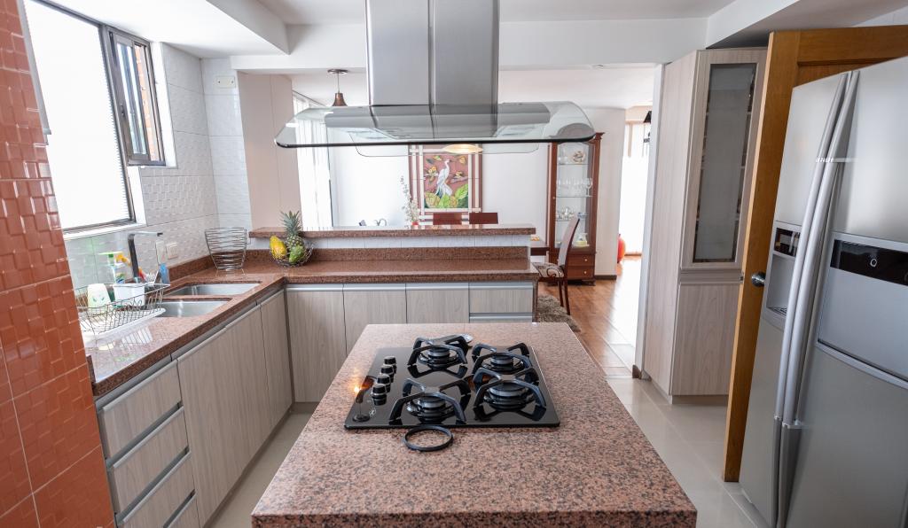 Apartamento En Venta - Santa Barbara Occidental-Usaquén, Bogotá