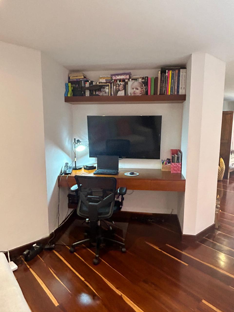 Apartamento En Venta - Los Rosales, Bogotá