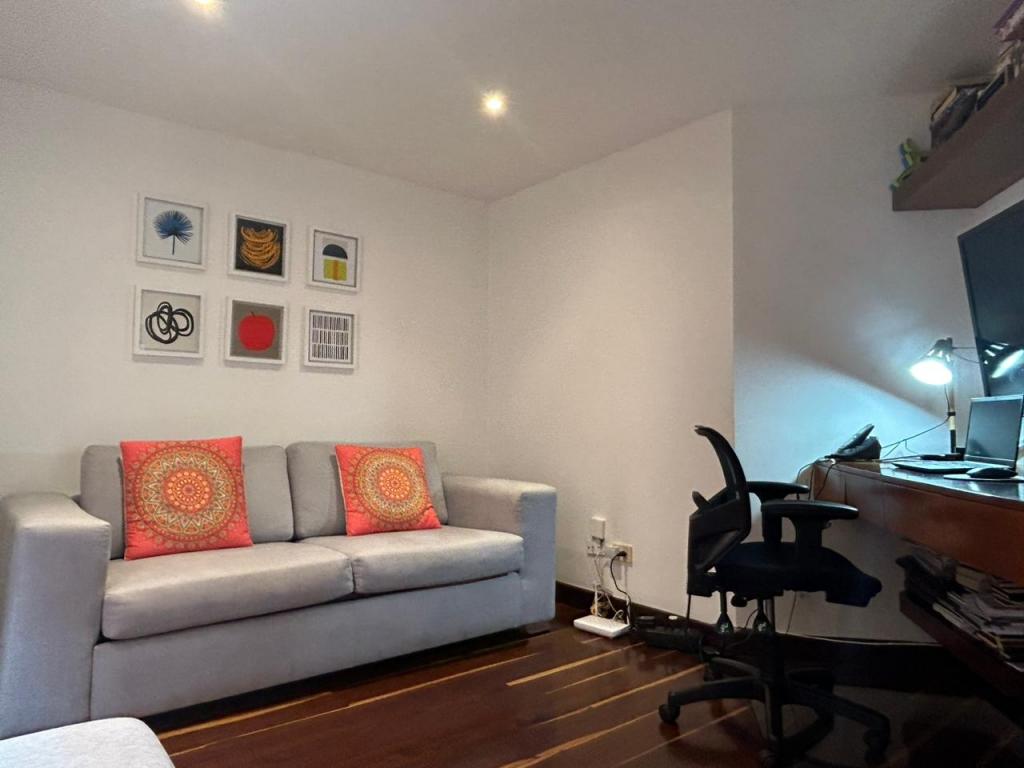 Apartamento En Venta - Los Rosales, Bogotá