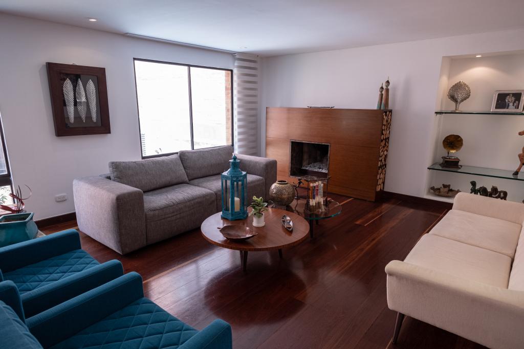 Apartamento En Venta - Los Rosales, Bogotá