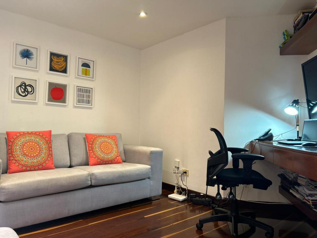 Apartamento En Venta - Los Rosales, Bogotá