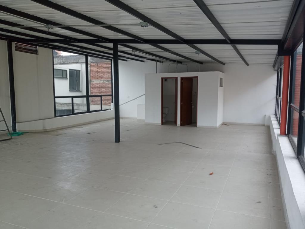 Edificio En Arriendo - Lago Gaitán, Bogotá