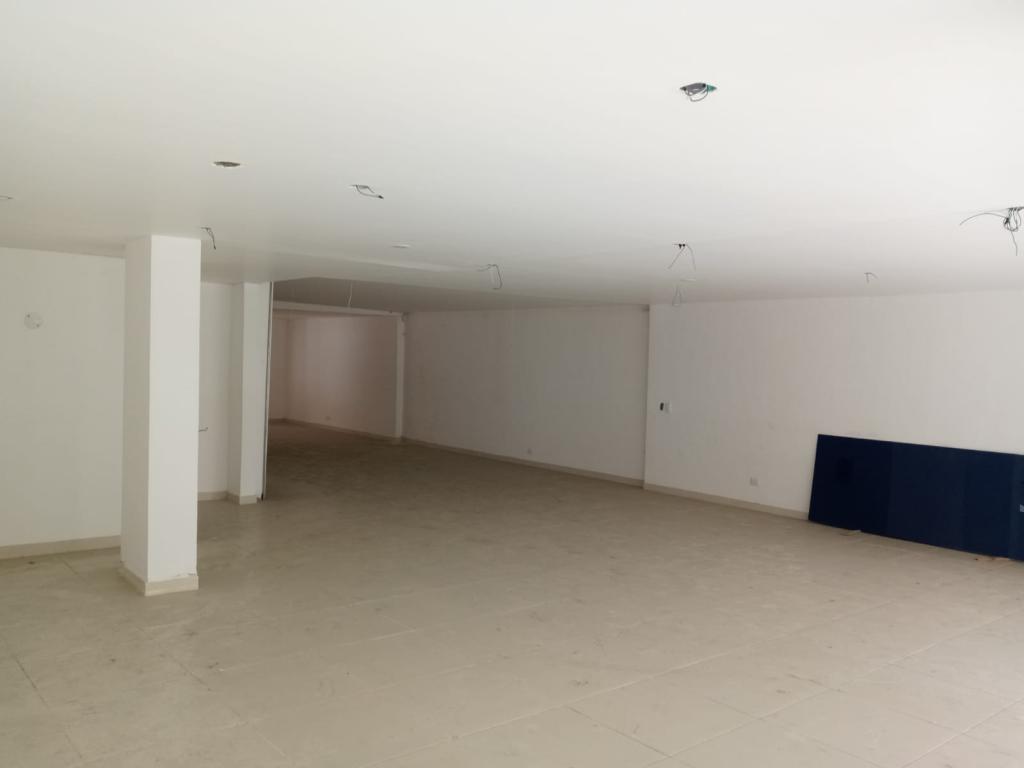 Edificio En Arriendo - Lago Gaitán, Bogotá