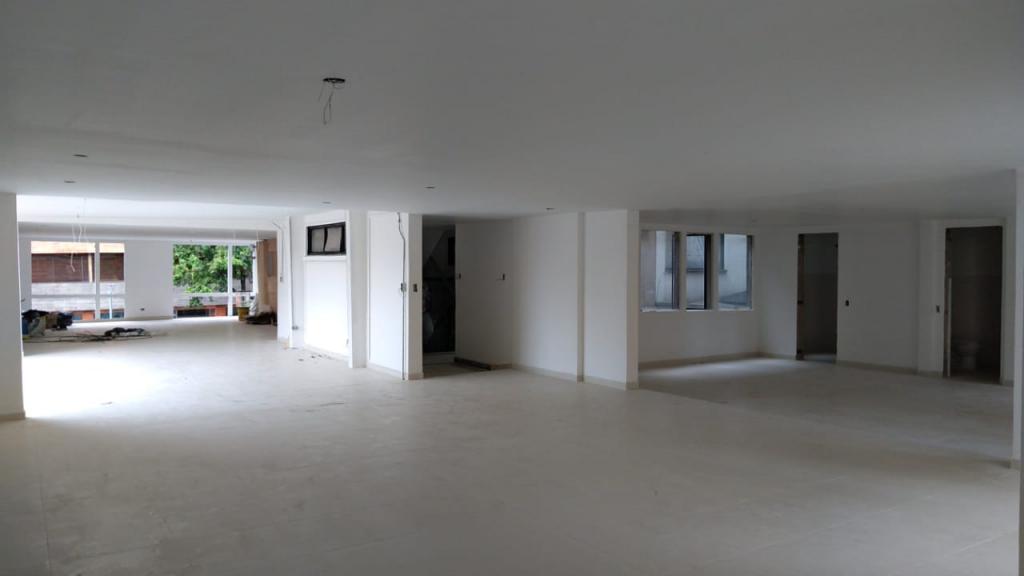 Edificio En Arriendo - Lago Gaitán, Bogotá