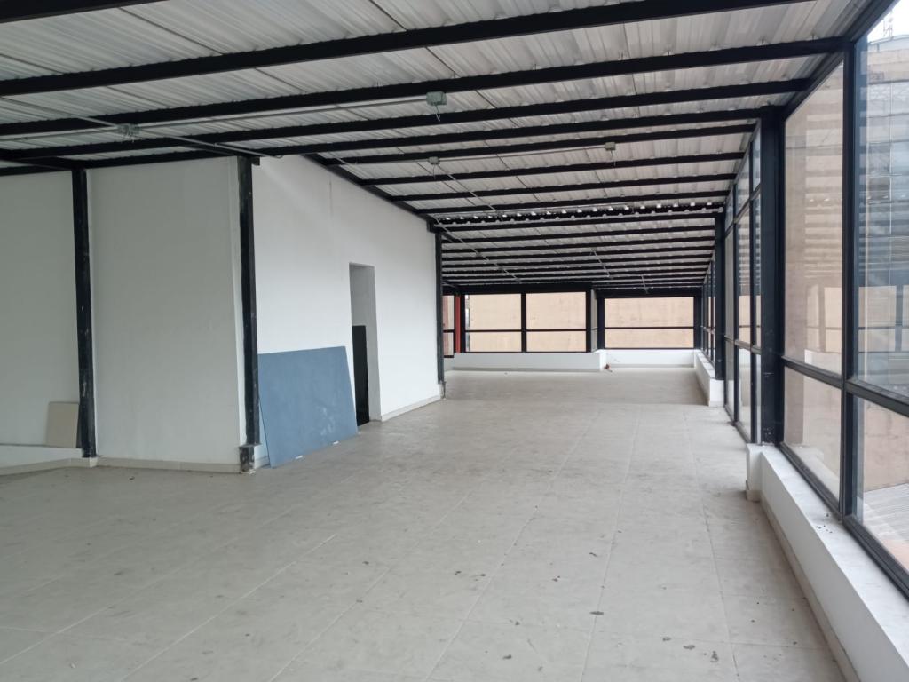 Edificio En Arriendo - Lago Gaitán, Bogotá