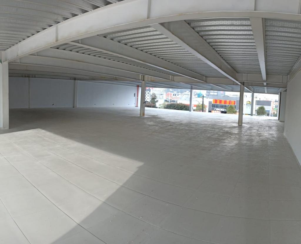Edificio En Arriendo - Toberin, Bogotá