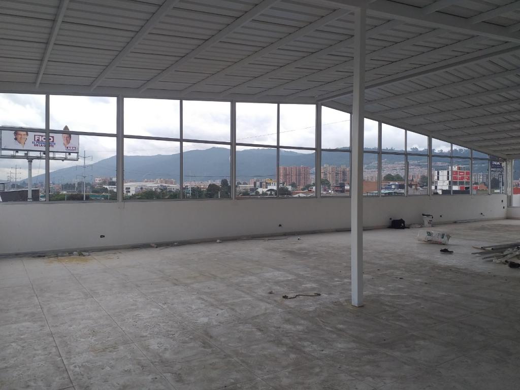 Edificio En Arriendo - Toberin, Bogotá