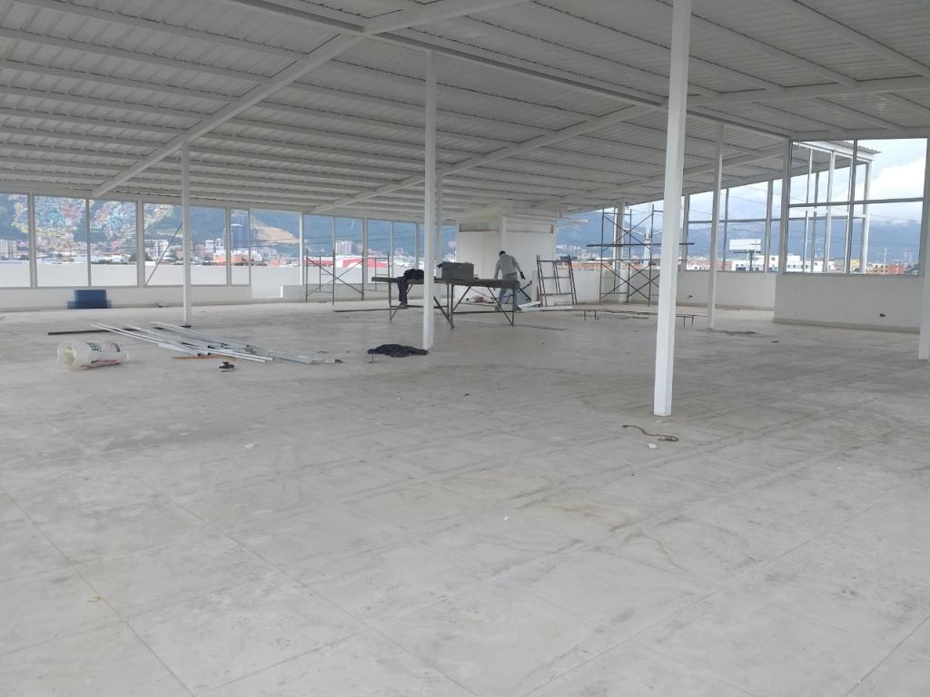 Edificio En Arriendo - Toberin, Bogotá