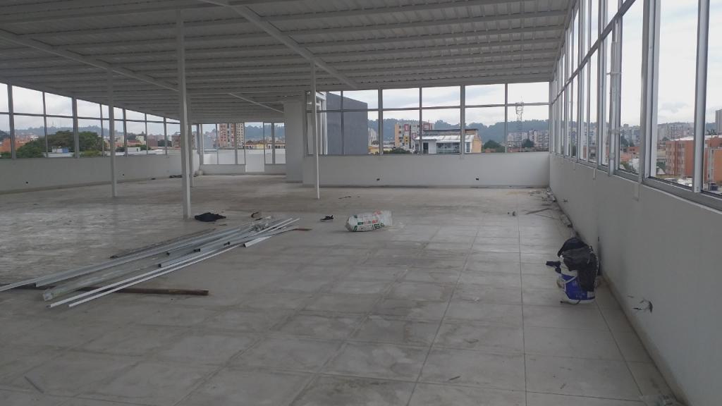 Edificio En Arriendo - Toberin, Bogotá