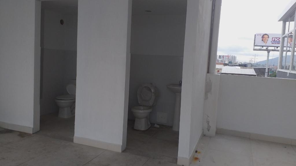 Edificio En Arriendo - Toberin, Bogotá