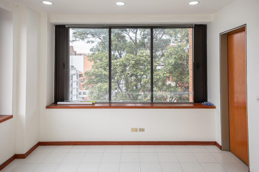 Consultorio En Arriendo - Antiguo Country, Bogotá