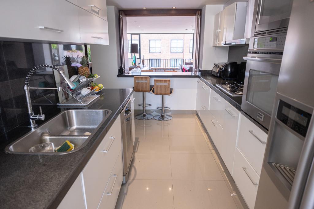 Apartamento En Venta - Los Rosales, Bogotá