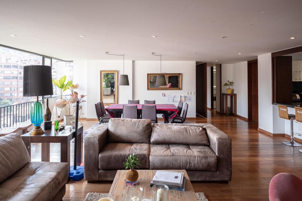 Apartamento En Venta - Los Rosales, Bogotá