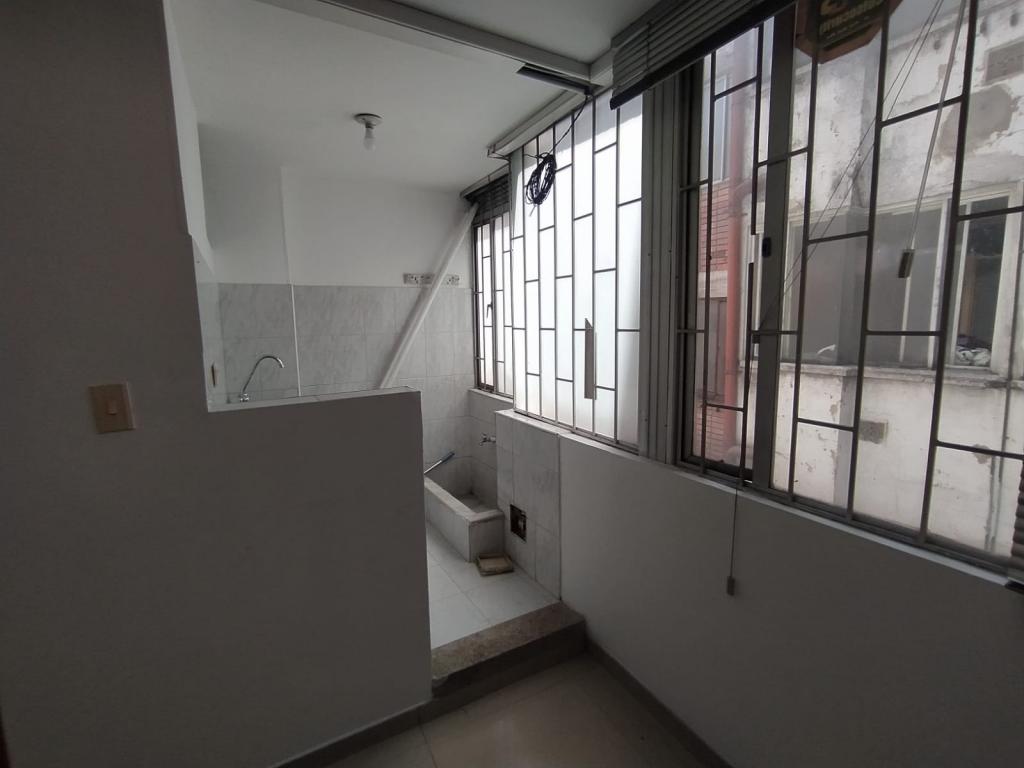 Oficina En Arriendo - Lago Gaitán, Bogotá