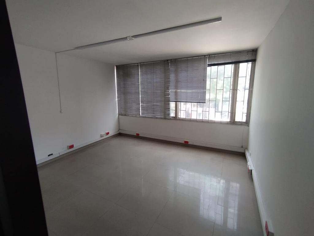 Oficina En Arriendo - Lago Gaitán, Bogotá
