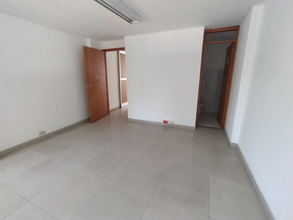Oficina En Arriendo - Lago Gaitán, Bogotá