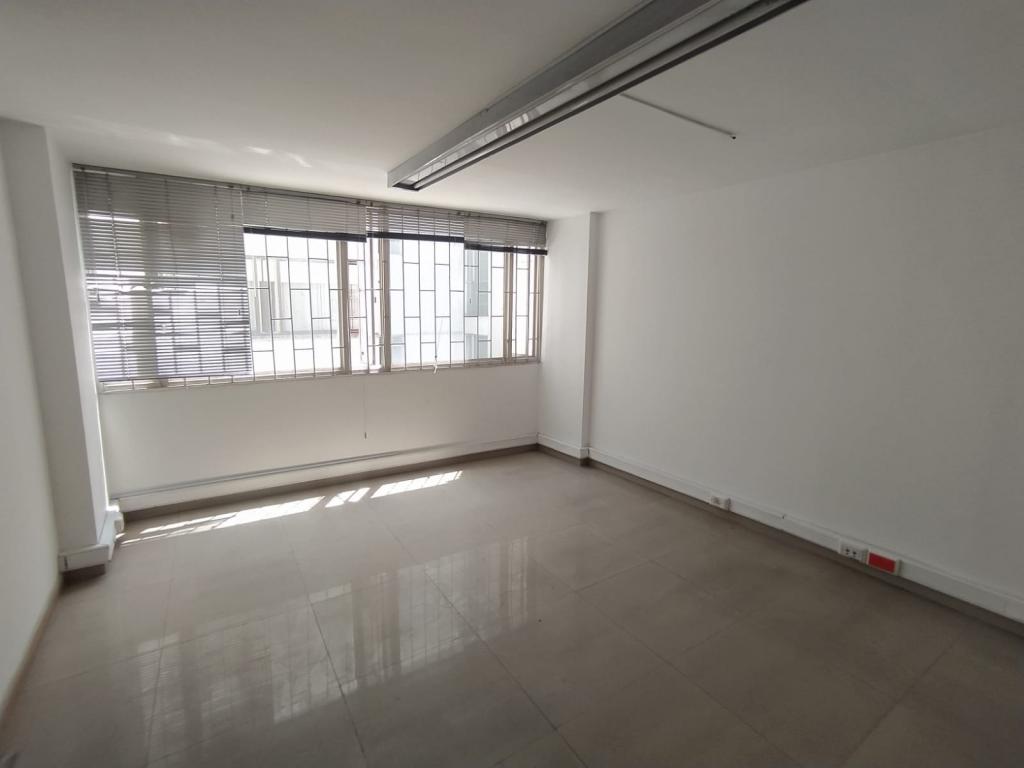 Oficina En Arriendo - Lago Gaitán, Bogotá