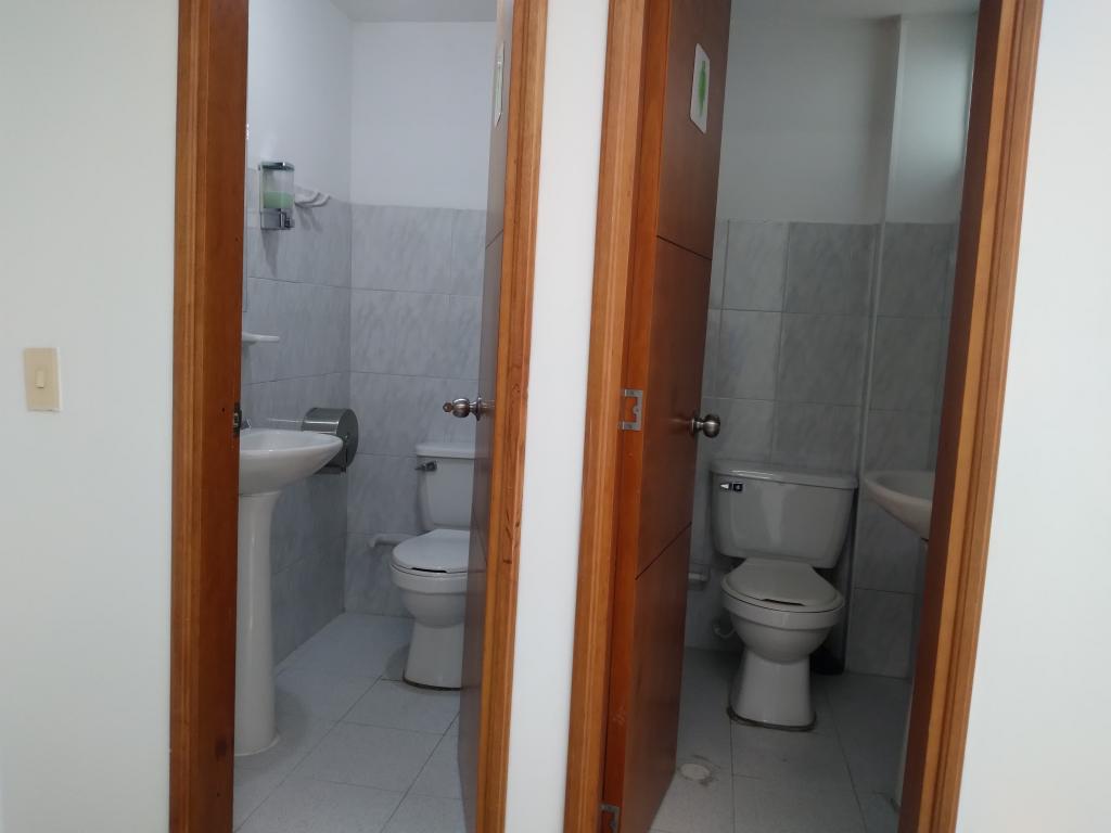 Oficina En Arriendo - Lago Gaitán, Bogotá