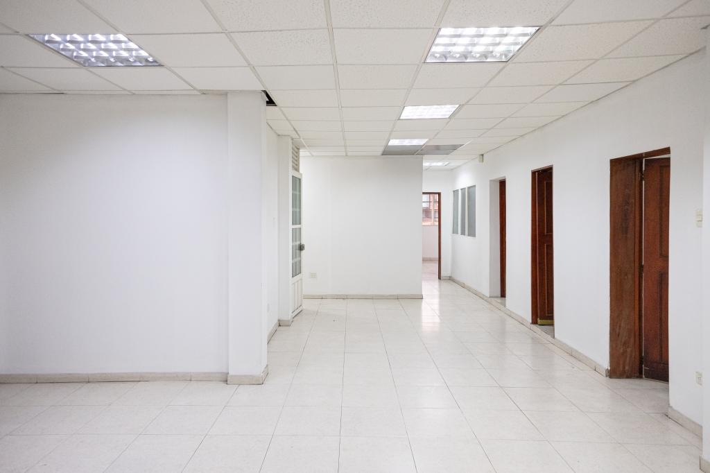 Oficina En Arriendo - Normandía Occidental, Bogotá