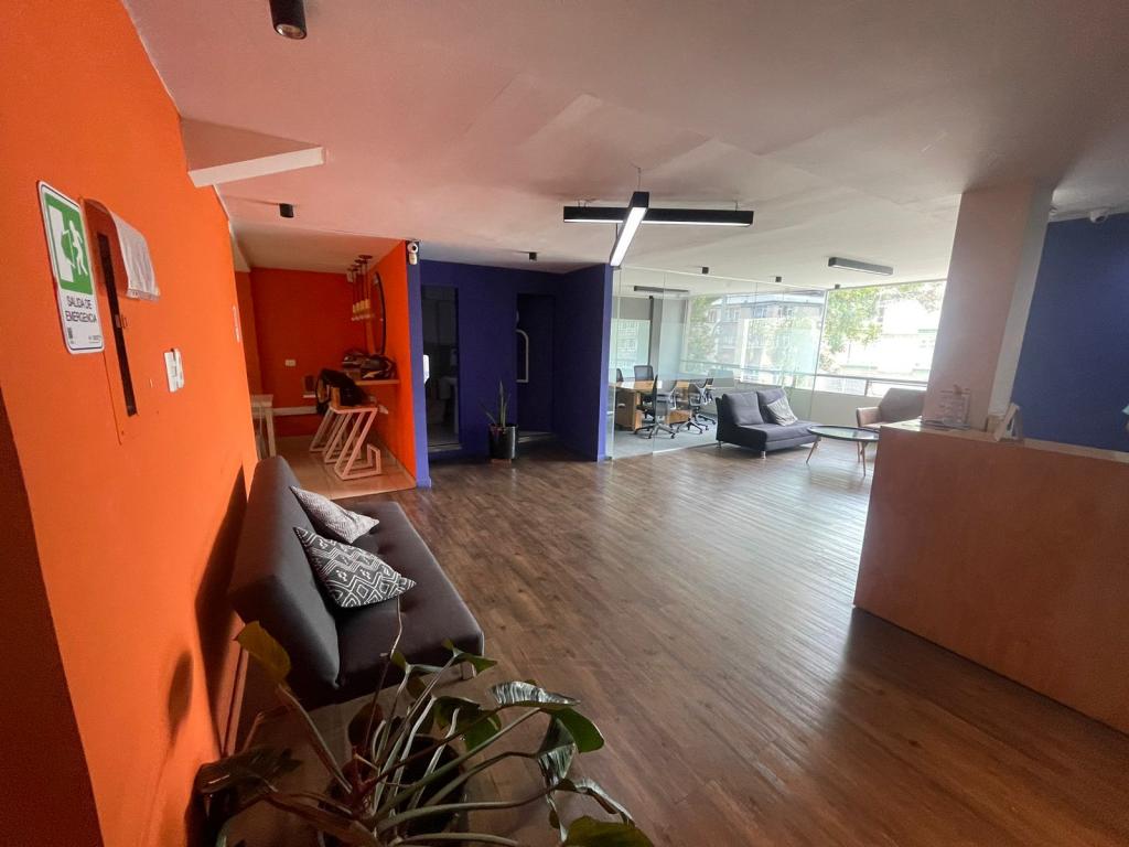 Oficina En Arriendo - Lago Gaitán, Bogotá