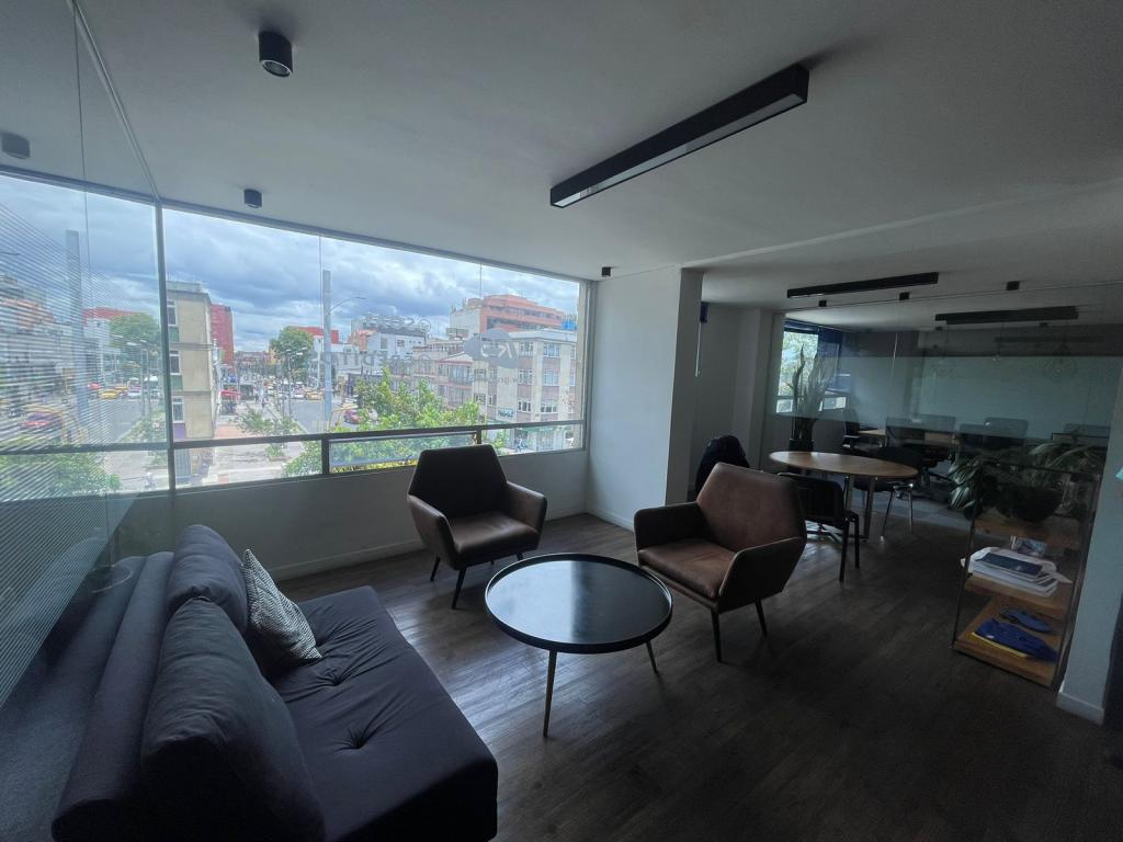 Oficina En Arriendo - Lago Gaitán, Bogotá