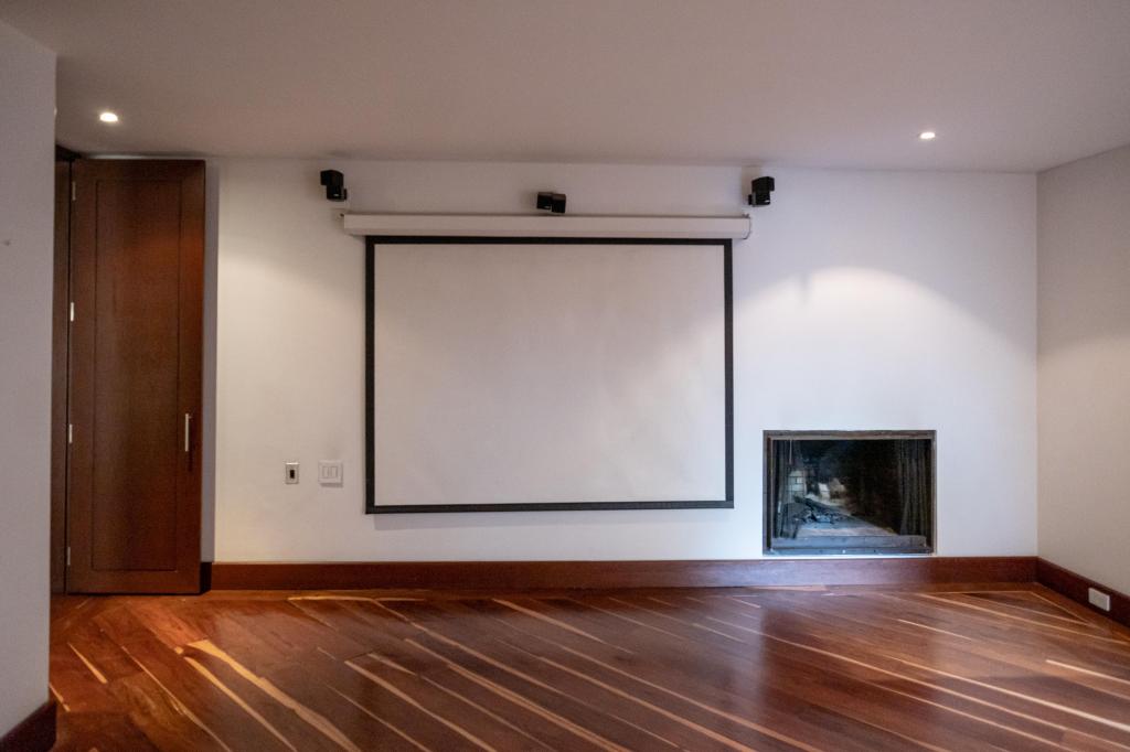 Apartamento En Arriendo/Venta - La Cabrera, Bogotá