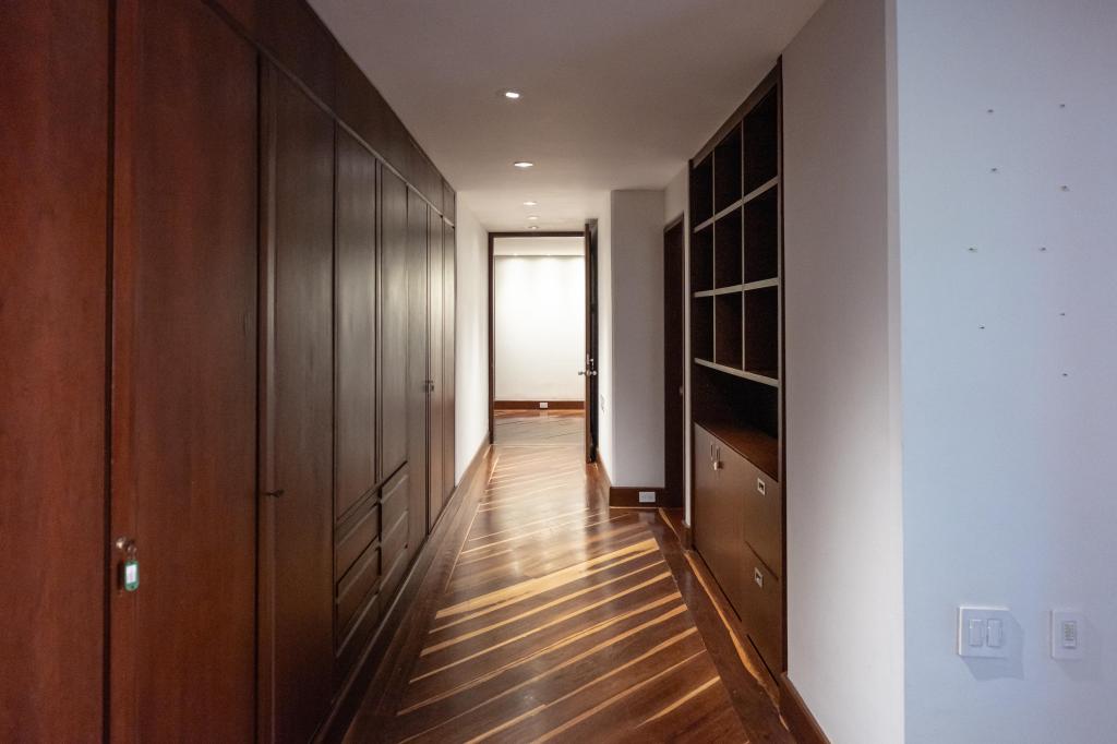 Apartamento En Arriendo/Venta - La Cabrera, Bogotá