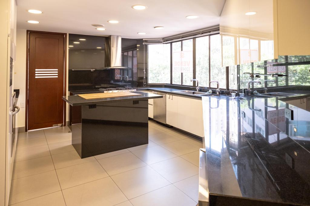 Apartamento En Arriendo/Venta - La Cabrera, Bogotá