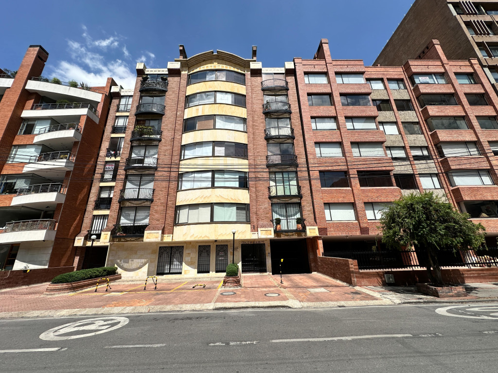 Apartamento En Arriendo - La Cabrera, Bogotá