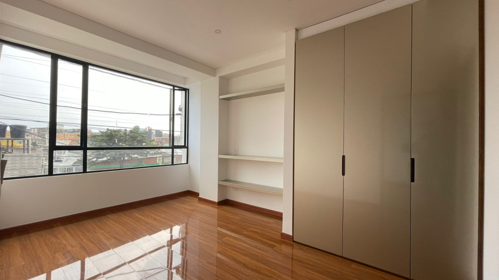 Apartamento En Venta - Floralia I Y  Ii  Sector, Bogotá