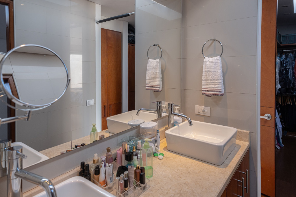 Casa En Venta - Bosque De Pinos-Usaquén, Bogotá