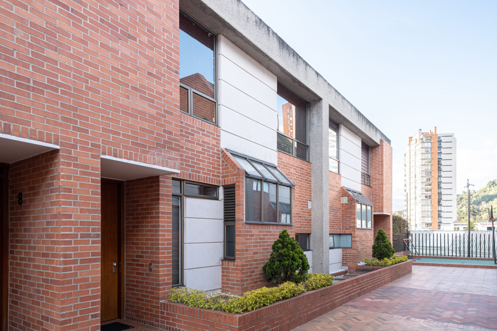 Casa En Venta - Bosque De Pinos-Usaquén, Bogotá