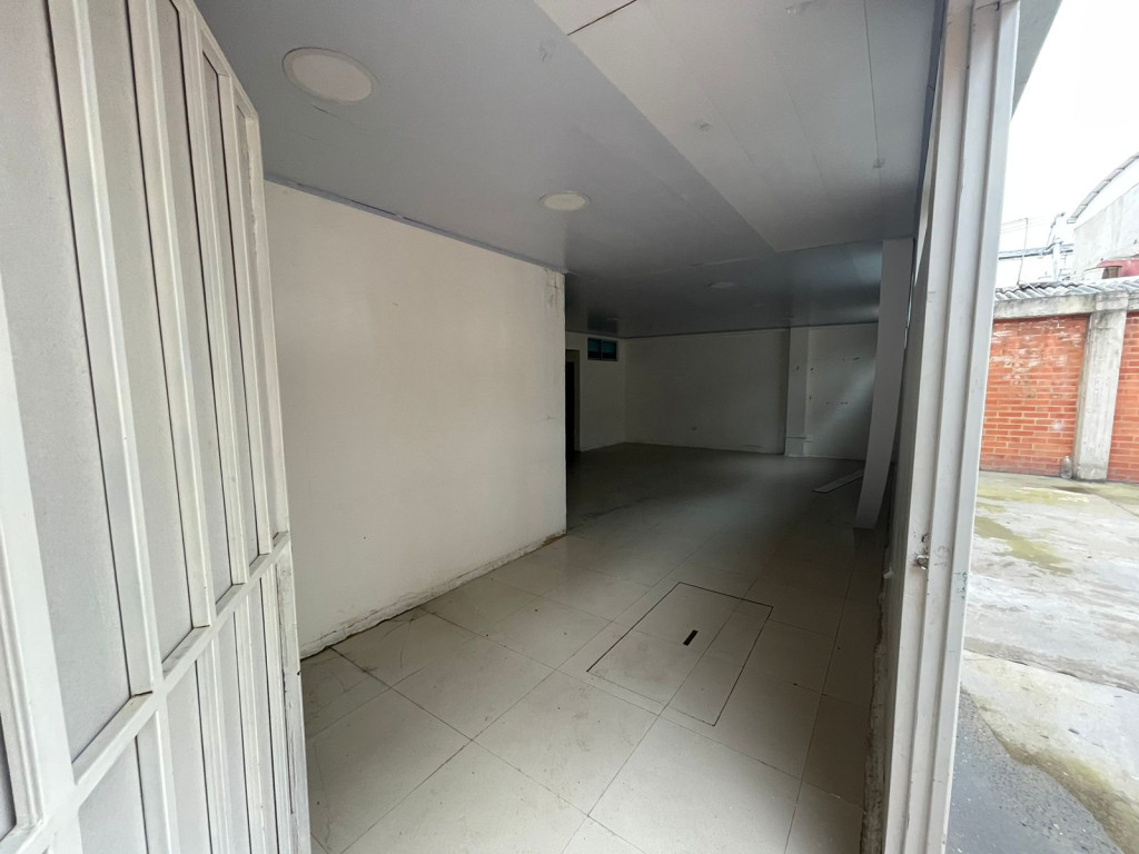 Edificio En Arriendo - El Toberín, Bogotá