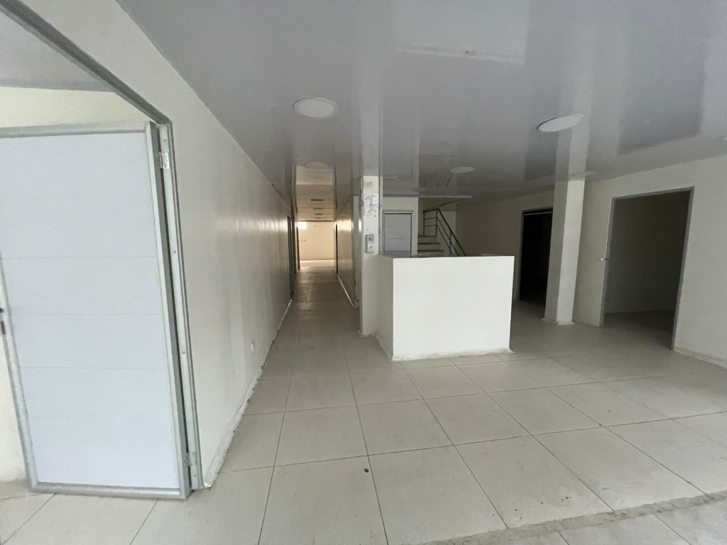 Edificio En Arriendo - El Toberín, Bogotá