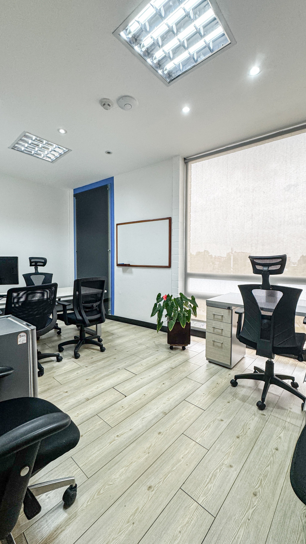 Oficina En Arriendo - Antiguo Country, Bogotá